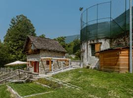 E-bike e tennis gratuiti -2 min Piana Vigezzo ski-, chal&eacute; em Craveggia