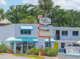 Royal Palms Motel