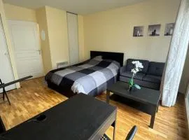 Cozy studio near Paris 15 min Eiffel Tower