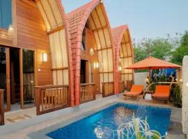 Murna Villa 2, a modern Balinese wooden house with 360 GWK view