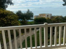 Bahia Pelicanos Caleta Horcon, hotel in El Cerrillo