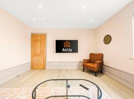 Bright & Modern 3-Bed House Next To Glasgow Airport