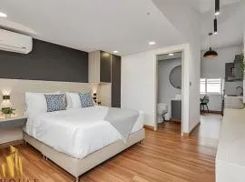 Aria Living 501 - Design and Perfect Location