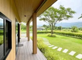 บ้านเขาล้อมนครนายก Baan Khao Lom