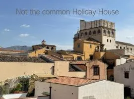 Meetup on The Terrace View With private parking