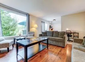 Spacious Second Floor Garden View Apartment