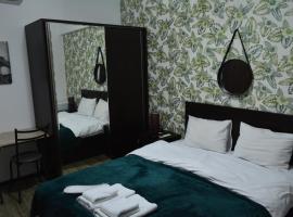 Nino's Hotel On Tsamebuli, μοτέλ στην Τιφλίδα
