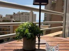 New Large Studio - Monaco Border - Sea View - Lift - Parking NOT included