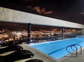 Energy 403 - Prestigious Urban Oasis / Pool
