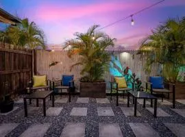 Outdoor Deck Fully Equipped Remodeled Bath
