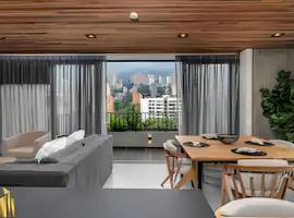 Morph 1202 - Stylish City Living: Modern Apt, khách sạn ở El Poblado