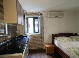 sar 5, hotel v destinaci Kotor