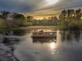 Houseboat - dom na wodzie