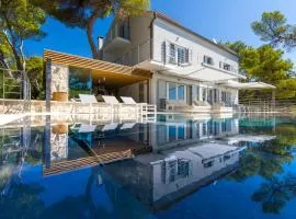 Magnificent Seafront Villa 10 Bedrooms Pakleni View Villa Private Infinity Pool & Amazing Sea Views Hvar Town