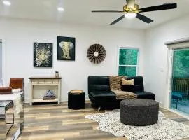 Delux Country Cabin - Pet Friendly