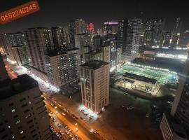 AlNahda Border SHJ-DXB- 2BADROOM AND HALL FULL FLAT FOR YOU ONLY, hotel com estacionamento em Sharjah