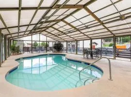 SureStay Hotel by Best Western Helen Downtown