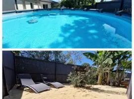 Villa entière avec piscine- 8p