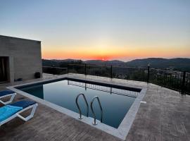 Sky High Guesthouse, Hotel in Gharīfah