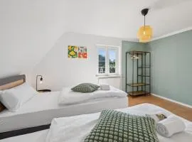 SCHUSTERjunge Homes I Zentrale Ferienwohnung I neu & modern I 3 Zimmer bis 6 Personen