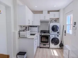 Quiet, cozy 2BR1BA private entry near Skytrain