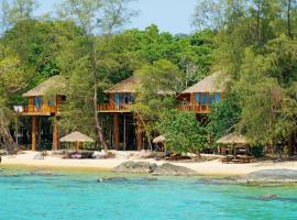 Tree House Bungalows, hotell Koh Rongi saarel