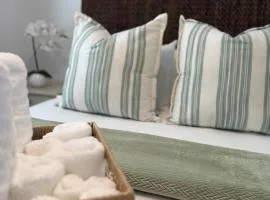 Cozy Stay in San Juan, Close to Everything