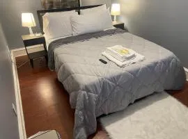 Cozy Queen Room in Friendly Shared House
