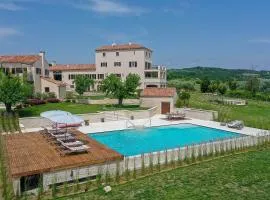 Tranquil Istria Estate Palazio Clai Winery 8 Bedrooms Spa & Heated Pool Groznjan