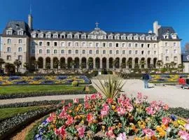 L'Atypique - Place du Parlement - Coeur de Rennes