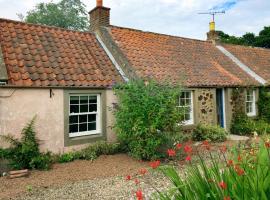 Cauldside West Cottage, luxury hotel in Whitekirk