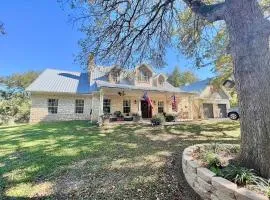 Gated Estate Escape! Three BR