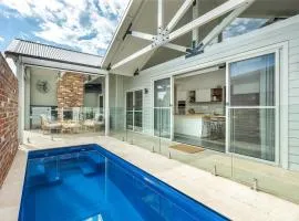 McG Mudgee -Hamptons inspired- with a splash pool