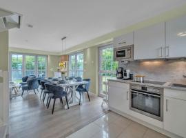 Haus-Alster-2, hotel com banheiras de hidromassagem em Westerland