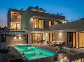 Magnificent Murter Villa Villa Royal 4 Bedrooms Sea Views & Private Pool & Gym Jezera, ξενοδοχείο σε Jezera