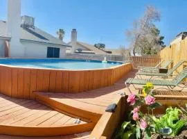 BEUTIFUL HOUSE POOL MONTAIN VIEw