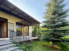 good house for family vacation, hotel v Jerevanu