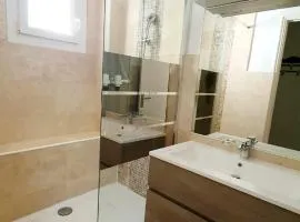 Bas de villa T3 avec piscine