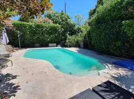 Bas de villa T3 avec piscine