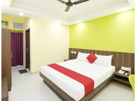 Hotel Sashi Golden Sea Beach Puri- Walking Distance From Jagannath Temple-Fully Air-Conditioned with Wi- fi - Room Service - Spacious Room - Parking Facilities- Luxury Hotel In Puri, hotel v destinaci Purí