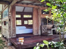 Homestay Ijen Lemon House, hotel v destinaci Jambu