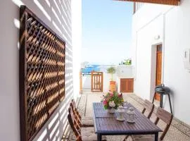 Villa Thalassa Suites 3 Modern Comfort Traditional Greek Charm Private Courtyards Steps From Lindos Square & Beach
