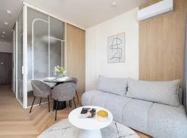 Elegant Studio in Katowice with Gym, Sauna & Cinema by Noclegi Renters