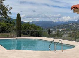 Studio Résidence les bastides, hotel v destinaci Saint-Laurent-du-Var