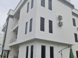 Nook & Cranny apartment jahi, abuja, hotel em Mama