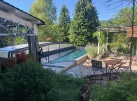 Chambres d'Hôtes LES VERGERS DE LOUISE