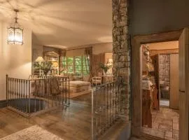 WISTERIA Holiday Home