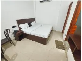 AYODHYA HOTEL HARIDYAM MADHURAM Near Ram Mandir & Hanuman Gadhi #Fully Air-Conditioning with Wi-Fi ,Parking & Spacious Room