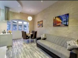 Seafront 1 bedroom Maisonette