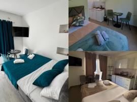 STR Apartments, κατάλυμα με κουζίνα σε Tivat
